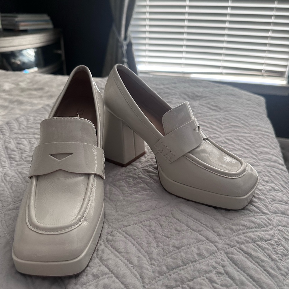 Silent D patent faux leather loafers  size 7 /37 cream/ off white
